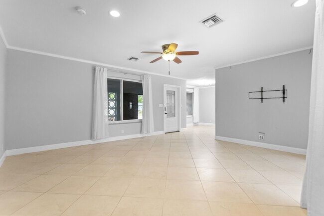 Building Photo - 5281 SW 4th Ct