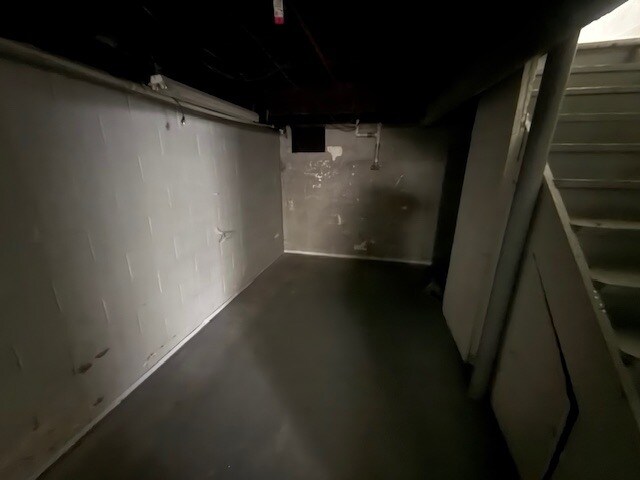 Building Photo - 54221 Maple Ln