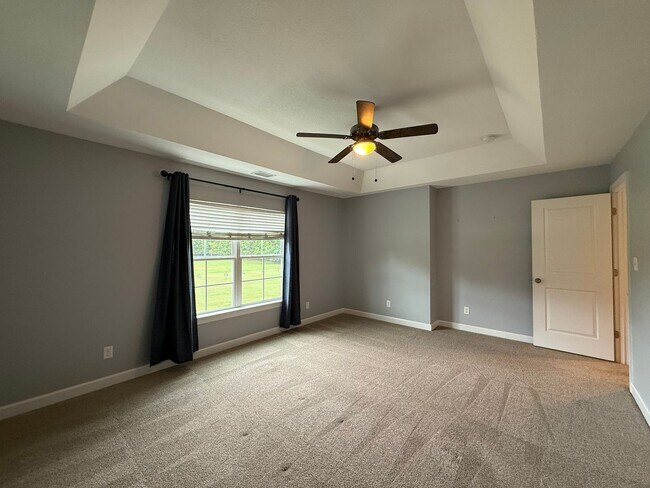 Building Photo - Great Condo On The Riverfront Golf Course