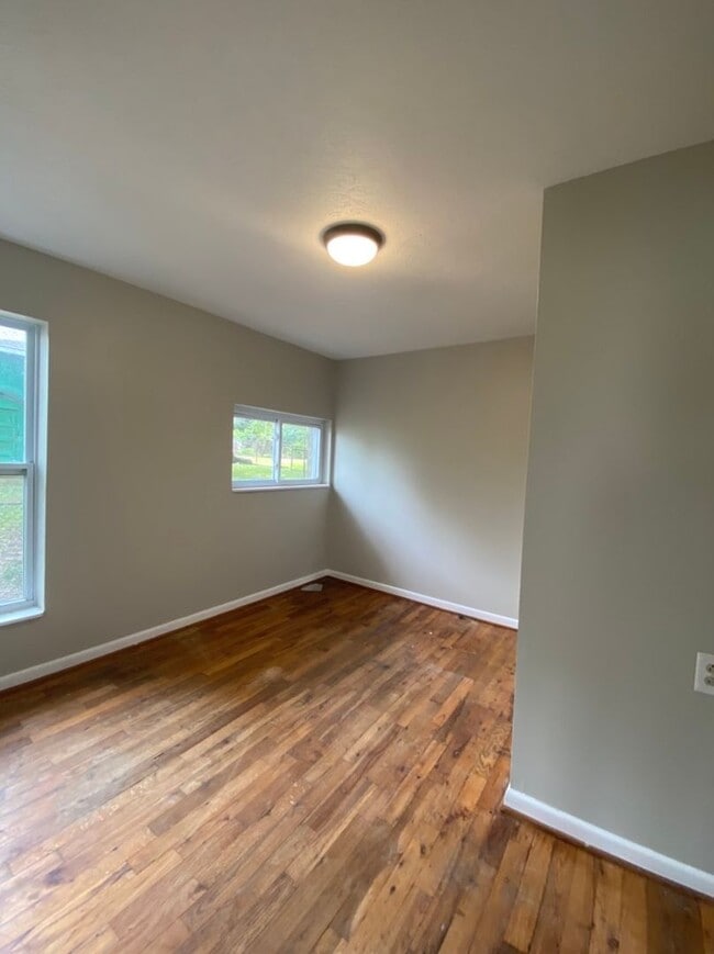 Building Photo - 1006 Patterson St