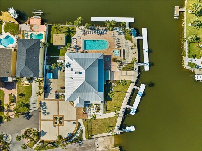 Building Photo - 6029 Bayway Ct