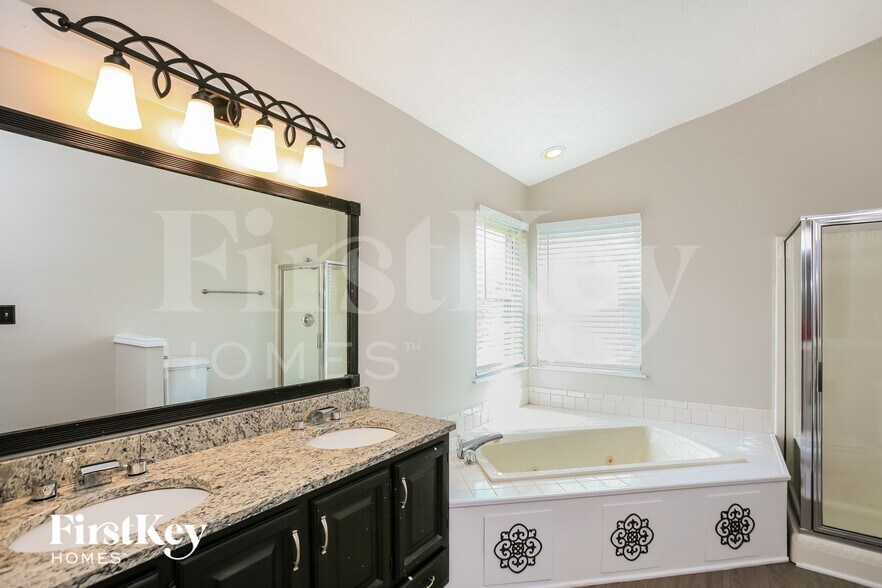 Building Photo - 721 Sable Ridge Dr