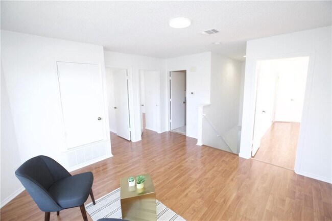 Building Photo - 1305 Green Terrace Dr