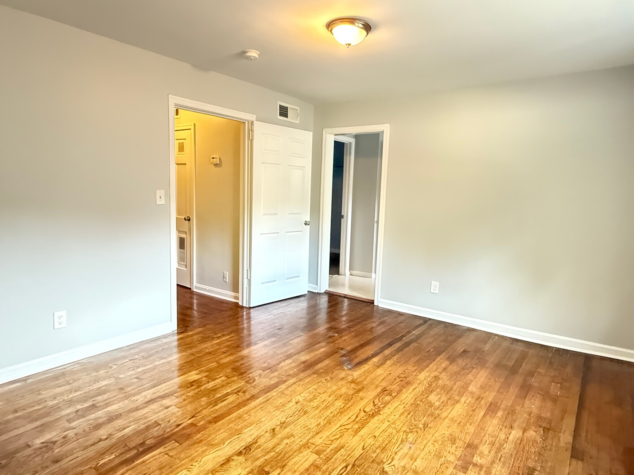 Main Bedroom - 2637 Semmes St
