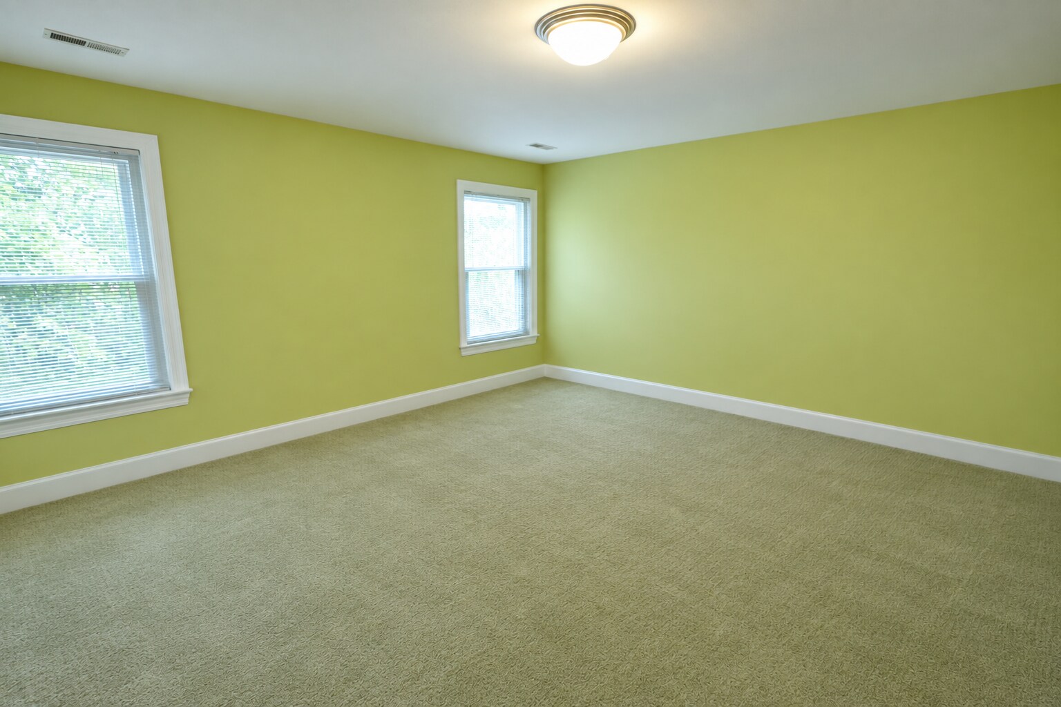 Building Photo - 1107 Yale Ave