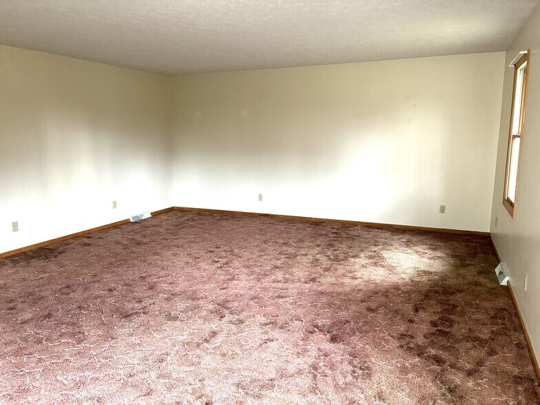 Building Photo - 1248 Boettler Rd