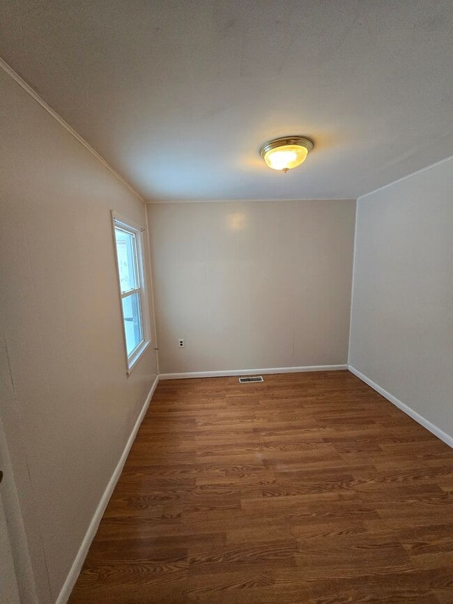 Building Photo - 2317 Richmond Ave