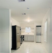 Building Photo - 2303 Blodgett St