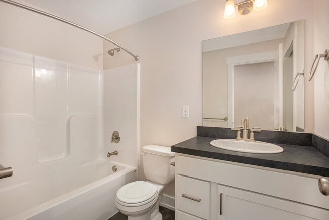 Building Photo - 4166 Del Mar Dr SW