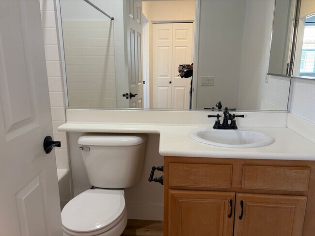 Building Photo - Upgraded 55+ Home in Hemet!!!