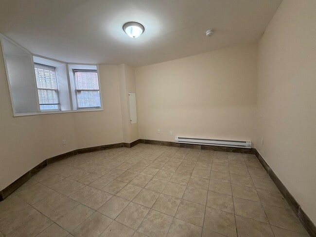 Building Photo - 83 Wilkinson Ave