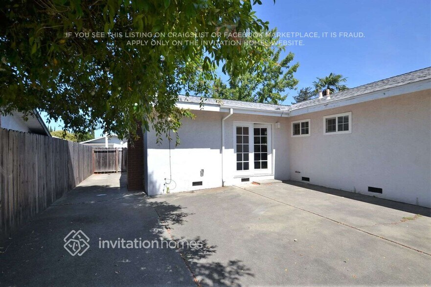 Building Photo - 1800 Alford Dr