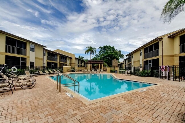 Building Photo - 12261 Sailwinds Dr