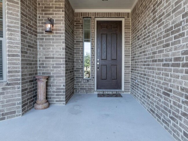 Building Photo - 2104 Granite Hill Dr