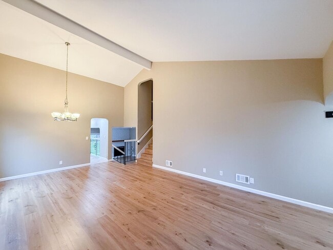 Building Photo - Well Maintained Twin Creeks Home in San Ramon