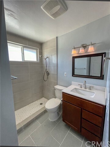 Building Photo - 5812 Richmond Ave