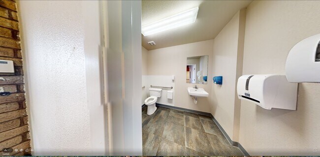 Building Photo - 4216 Shasta Dam Blvd