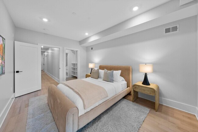 Building Photo - 124 Glenwood Ave