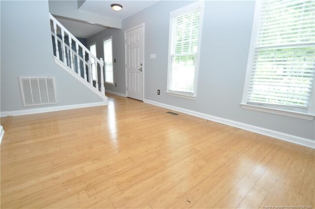 Building Photo - 109 Wood Valley Ct