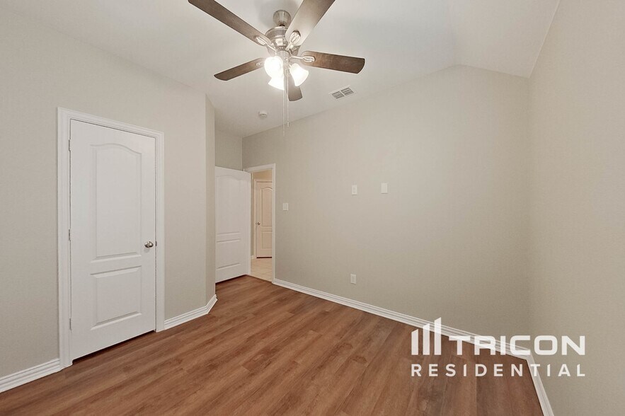 Building Photo - 6332 Spring Ranch Dr