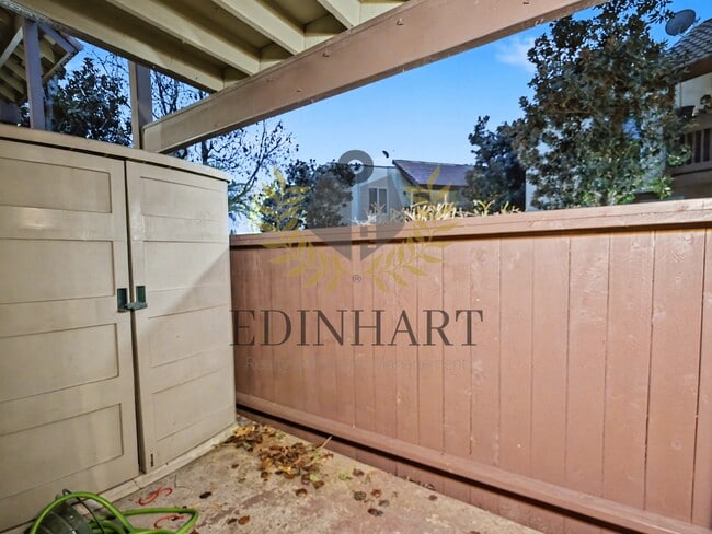 Building Photo - 2909 Huntington Blvd