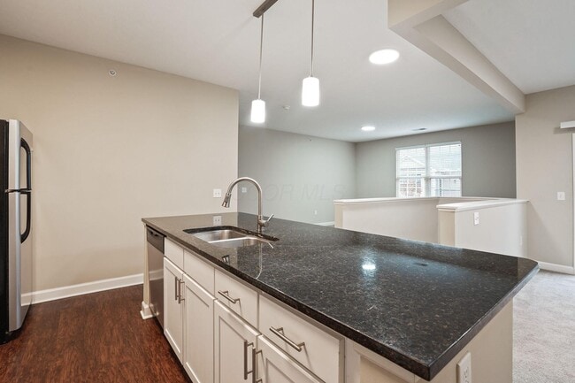 Building Photo - 5137 Foxtail Pine St