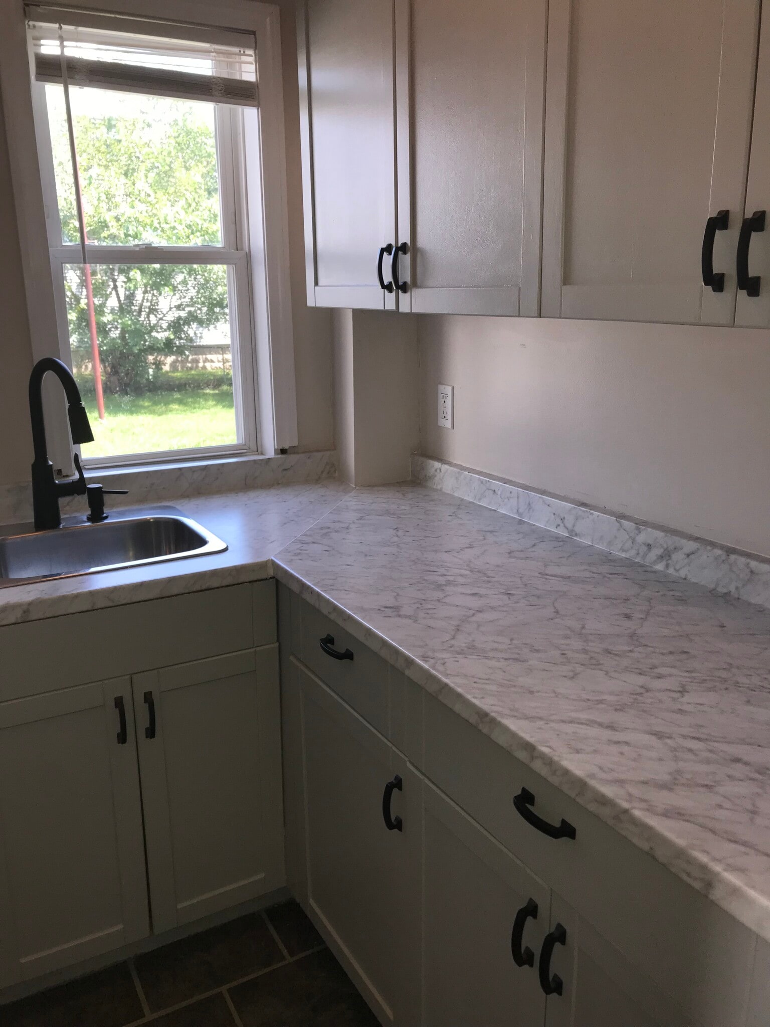 Building Photo - 347 Woonasquatucket Ave