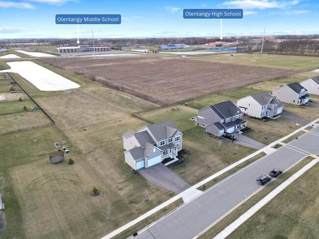 Building Photo - 2390 Glenvale Dr