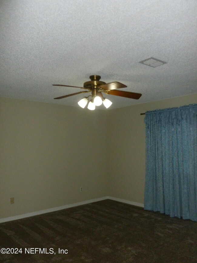 Building Photo - 8049 Kilwinning Ln