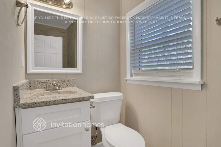 Building Photo - 469 Stephenson Rd