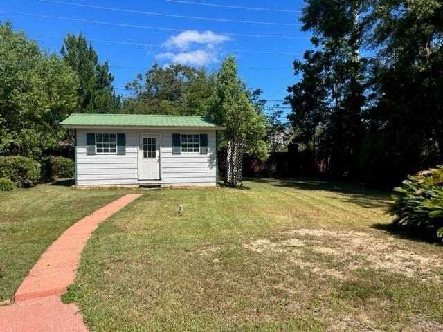 Building Photo - 1401 Regency Oaks Dr