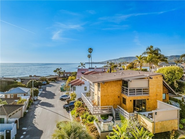 Primary Photo - 1944 Ocean Way