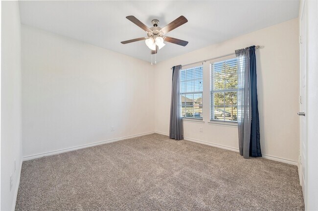 Building Photo - 134 Longhorn Pass