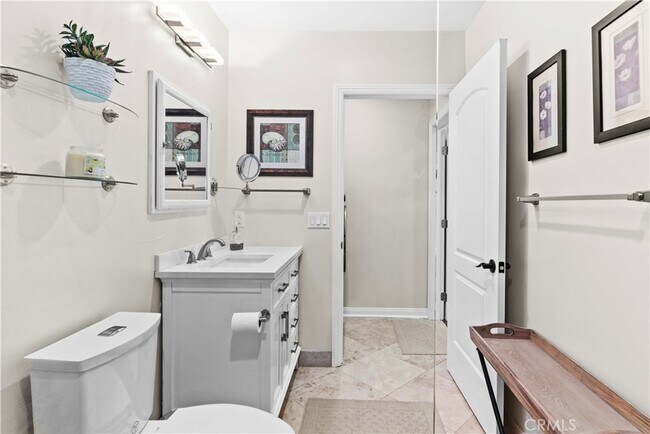 Building Photo - 16577 Knollwood Dr