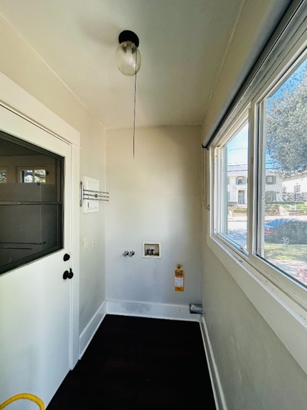 Building Photo - 444 S Euclid Ave