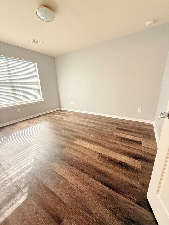 Building Photo - 8026 Arrington Forest Ln