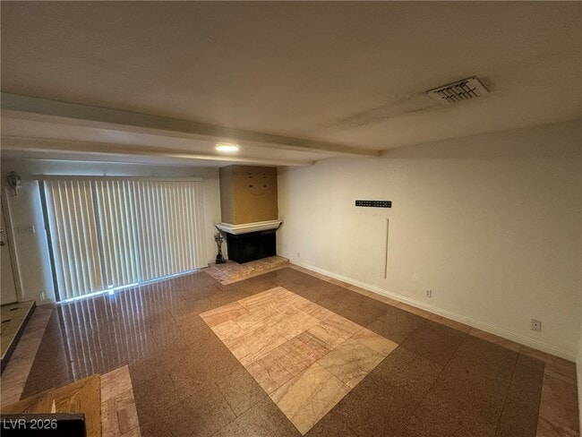 Building Photo - 518 Delfern Ln