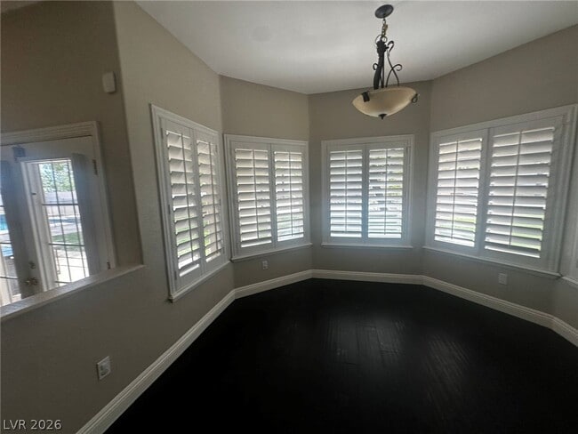 Building Photo - 8623 Golden Canyon Rd