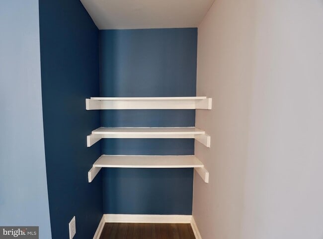 Building Photo - 4393 Pembrook Village Dr