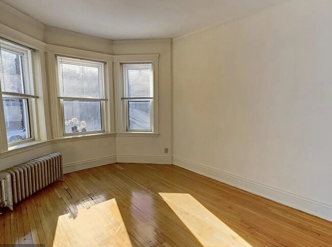Building Photo - 36 Queensberry St