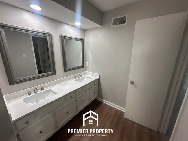 Building Photo - 6577 Beaverlodge Dr