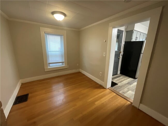 Building Photo - 109 Hamilton St