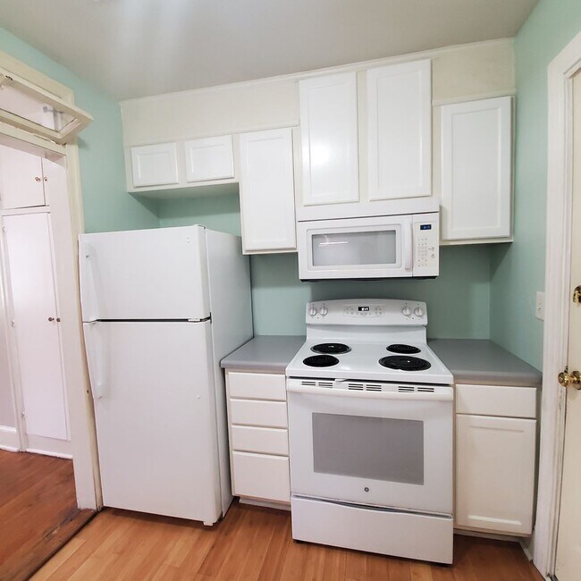 Building Photo - Location, Comfort & Charm – 2BR Duplex Near Fort Jackson