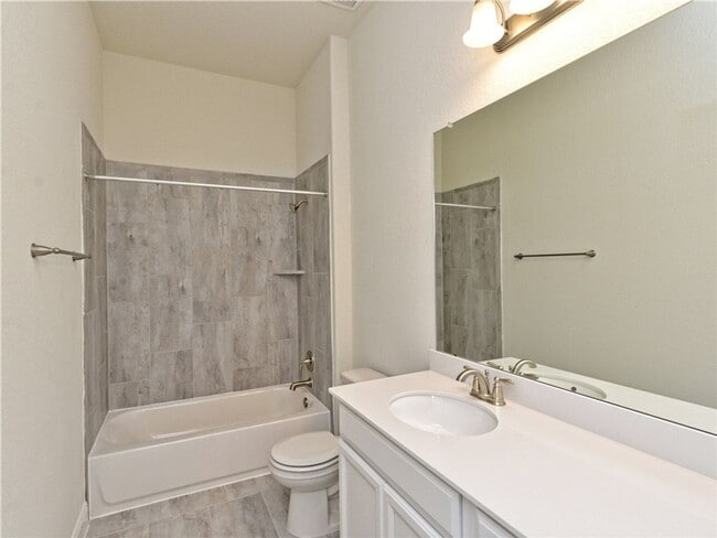 Building Photo - 15716 Cinca Terra Dr