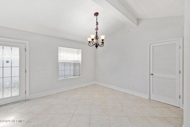 Building Photo - 7265 Argyle Corners Dr