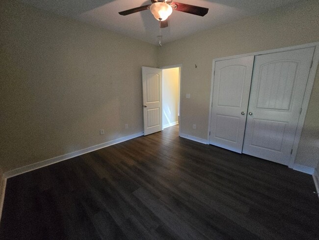 Building Photo - 2111 Yates Ranch Rd