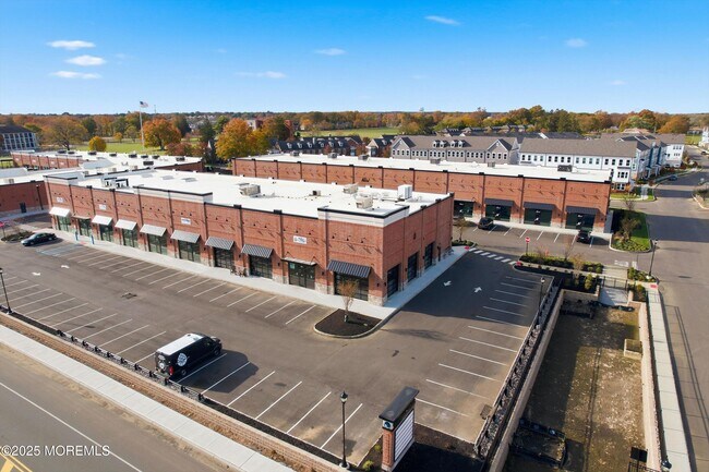 Building Photo - 12 Barton Ave