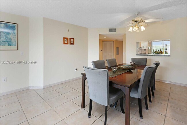 Building Photo - 850 SW 138th Ave