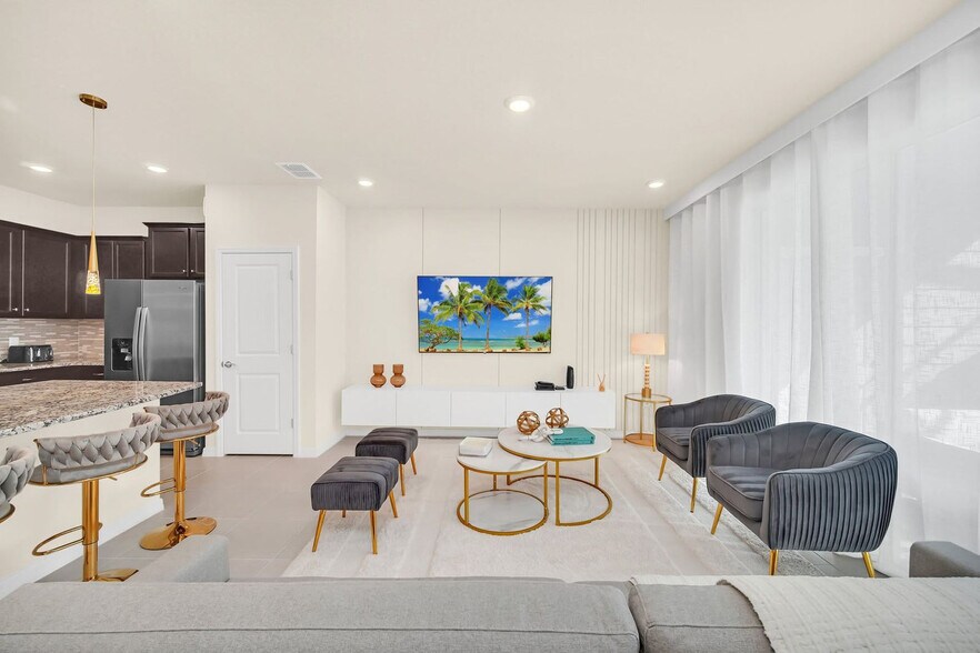 Building Photo - 4042 Lana Ave