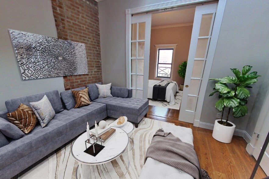 Primary Photo - 724 Tenth Ave (49th & 50th St), #5A